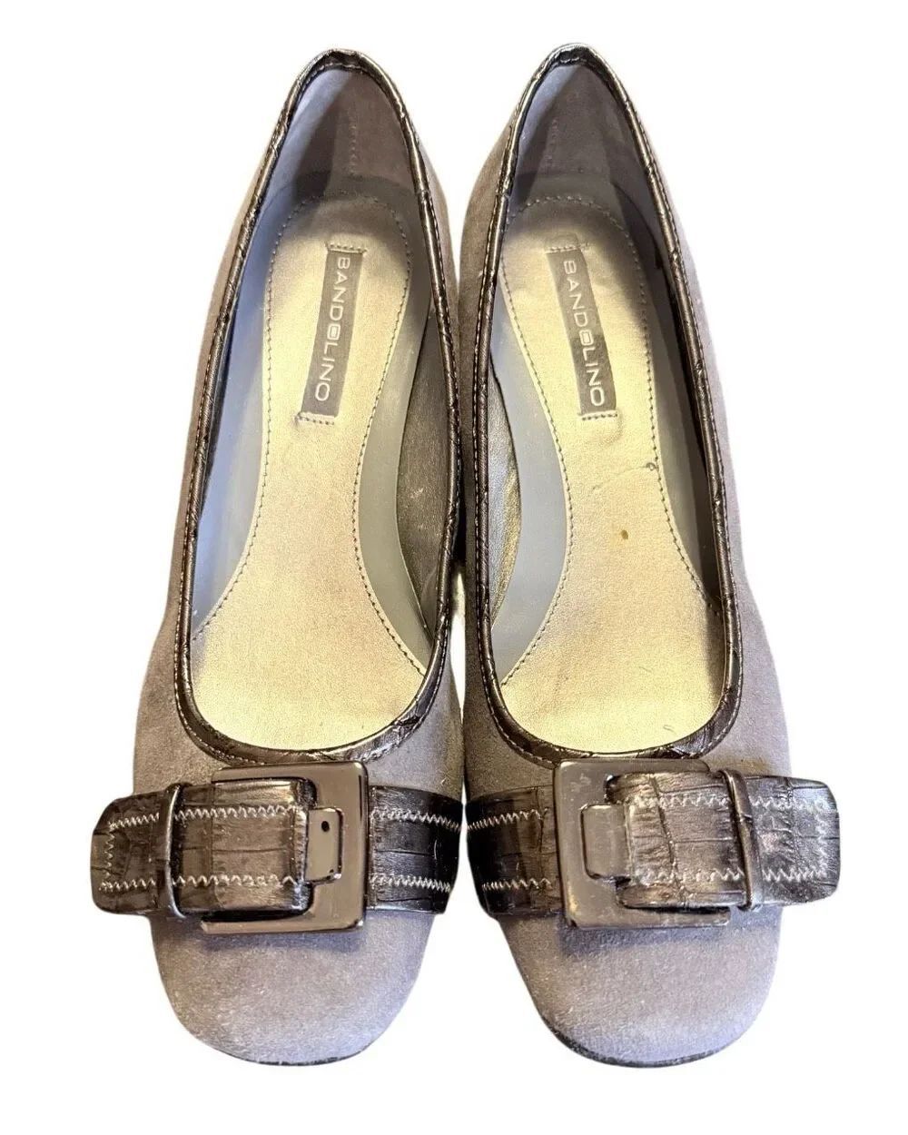 Bandolino Jolly Jo Flats Sz. 8.5 Suede Metallic Buckle Croc Strap